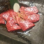 川崎名物 炭火焼肉 食道園 - 