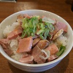 麺匠 金色堂 - レアチャーシュー丼