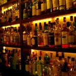 bar kamo - 豊富なお酒たち