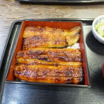 야기야 - うな重2500円　ガス焼き・タレ甘め　うーん…微妙