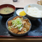 もつ煮 太郎 - 煮込定食