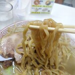 中華そば ラッキー - 太麺アップ