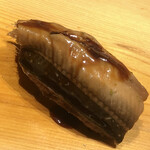 すが弥 - 対馬産の穴子。厳しい時期ですが、やはりその中でも状物を集めていらっしゃいます