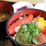 海鮮丼 ととや - 料理写真: