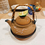 うを徳 - うしお汁の土瓶蒸しスタイル