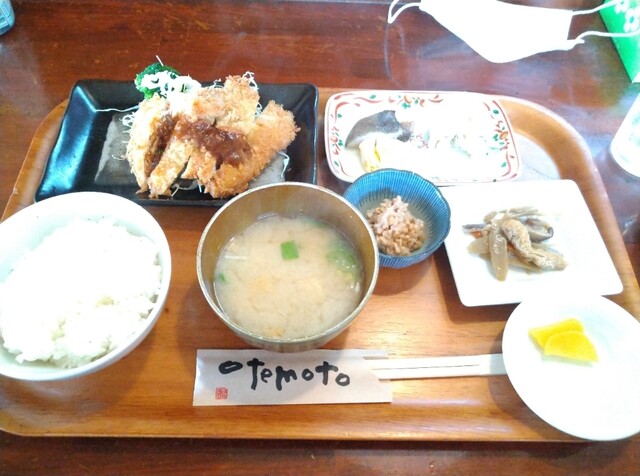 丸秀 - 柏林台（食堂）の写真