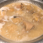 水炊き・もつ鍋・鳥料理　博多　華味鳥 - 