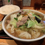 一発ラーメン はしご屋 - ファイトセット、ニンニクマシ、太麺硬め、濃いめ