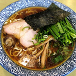 らーめん森や。 - 吉田のにらそば(正油、はるゆたか中太麺)