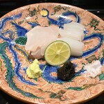 日本料理 晴山 - お造り：クエとイカ