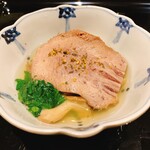 日本料理 晴山 - 本しめじと牛タンの炊き合わせ
