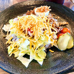 ラフ&タフ コーヒースタンド - ひよこ豆キーマカレーとタコライスのハーフ＆ハーフ（ドリンク付き） 1000円+税