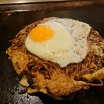 Okonomiyaki Tsukushi - カレーモダン焼