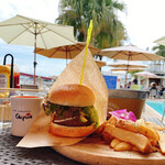 アクアサウスコースト - BURGERセット
aquaバーガー(ポテト付き)、コーヒー(HOT)