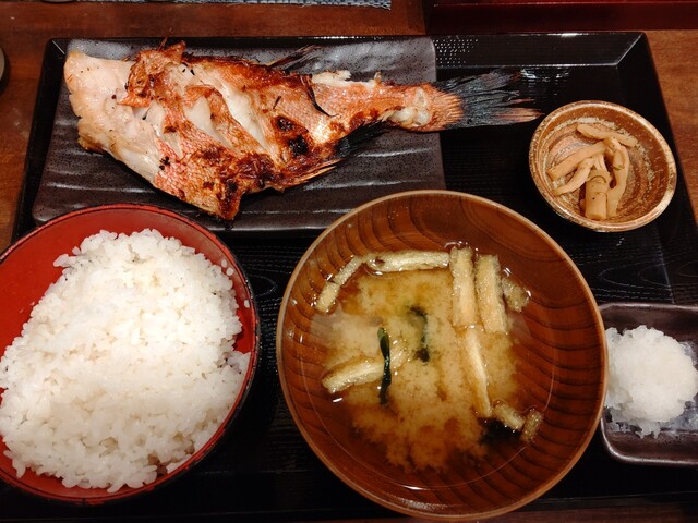 閉店 しんぱち食堂 本厚木店 本厚木 魚介料理 海鮮料理 食べログ