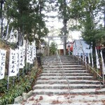 ゑびや商店 あわび串屋台 - 内宮すぐ横にある足神さん(宇治神社)