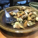 郷土料理 大衆割烹 ほづみ亭 - 貝の煮物です。