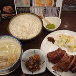 牛たん炭焼 利久  - 牛たん定食（３枚６切）1782円