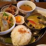 Japamala - 秋茄子ときのこのグリーンカレーランチ・チキン