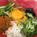 ラーメン魁力屋 - カレーまぜそば（858円）