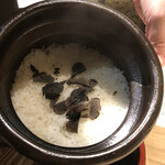 Koshitsu Washoku Nikukappou Ginjirou - お食事はトリュフご飯