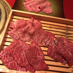 焼肉 綾小路 - 