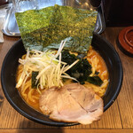 豚骨醤油ラーメン太善 - 