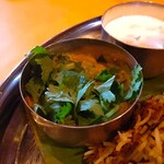 Spice&Dining KALA - これ掛けると辛いけど 脳天突き抜けるもんが有りますね～( ≧∀≦)
      思い出すだけでヤバイぞ
      名前は忘れたぜ