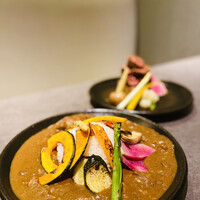 niku no OTO - カレーも　カラフル野菜がいっぱい
                      見るからにビタミン豊富そう！