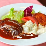 キッチンハウスキャロット - ハンバーグとカニクリームコロッケ