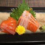 渓流荘しおり絵 - サーモンのお造り