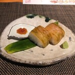 渓流荘しおり絵 - 大鱒寿しといくら醤油漬け