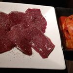 一休亭 - ●焼肉 焼ﾚﾊﾞｰ680円 (税別)