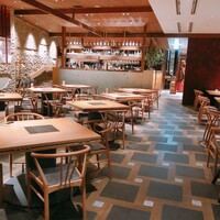 ダイナミックキッチン＆バー 響 中之島フェスティバルプラザ店 - 店内