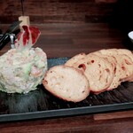 ペルドマーニ - 魚介のタルタルも大好き