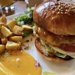 ザ・コーナー ハンバーガー＆サルーン - 