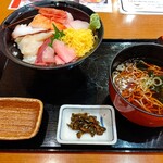 海鮮茶屋 一鮮 - 【2020.10.19(月)】海鮮丼麺セット(温かいそば)1,210円