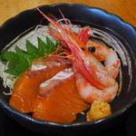 オホーツク美幌食堂 - サーモンと甘えびのお造り（ランチメニューの一部）