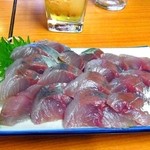 居酒屋 きよし - わかし刺し：これで￥200