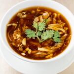 Kammei Hou - 豆腐、木耳など入り酸辛スープ（ミニ宮廷風ランチコース）