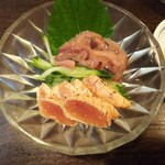 金町製麺 - 塩辛と燻製タラコ　400円