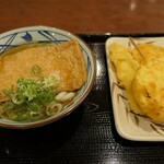 丸亀製麺 - （2020/9月）きつねうどん(温）と天ぷら