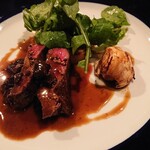 八王子うかい亭 - 幻のキノコ・コウタケ　うかい特選牛ランプ肉のポワレ