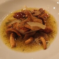 八王子うかい亭 - 大粒ナメコ　帆立貝のソテー