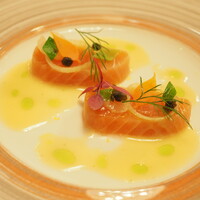 プレスキル - サーモンのミ・キュイ