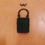 ベージュ アラン・デュカス 東京 - お化粧室のドアにはカンボン