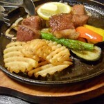 まつお - 牛肉サイコロステーキ