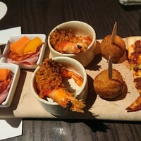 The Living Room with SKY BAR - 