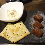 お酒の美術館 - 自家製生チョコ