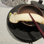 日本料理 TOBIUME - 土瓶蒸しの中にも立派な松茸
